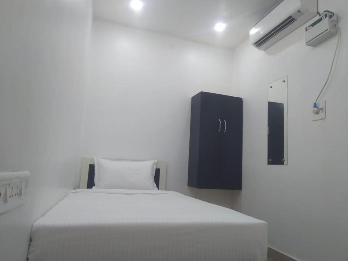 Chennai Plaza Hotel Vadapalani Kültér fotó