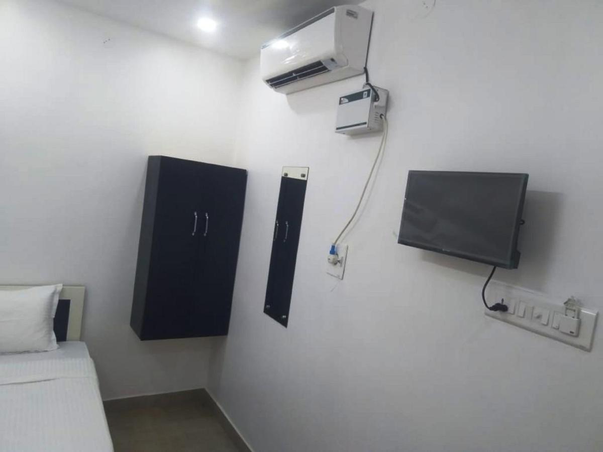 Chennai Plaza Hotel Vadapalani Kültér fotó